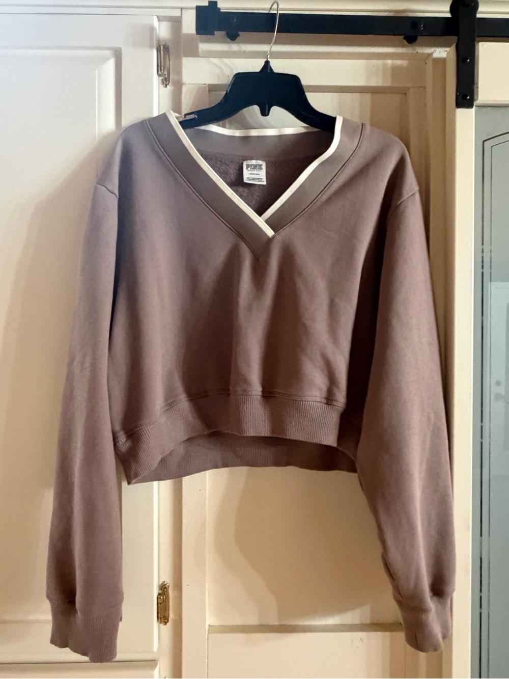 Victoria secret cropped V-Neck Womens Sweater - Taupe with Cream Trim